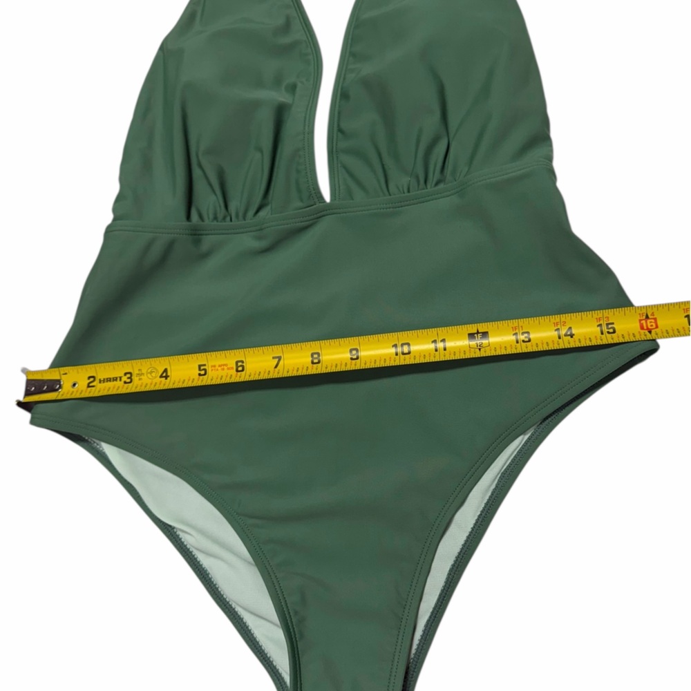 NWT Cupshe Green Halter One Piece Swimsuit Plunge Neck Wrap Tie Padded Size M - Picture 10 of 11